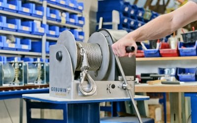 Winches vs Cranes: Unveiling the Differences in Lifting Equipment